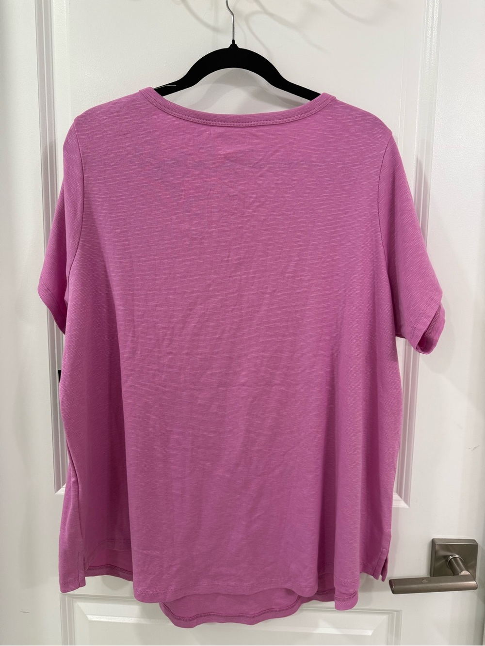 Rachel Zoe Scoop Neck Short Sleeve Tee in Magenta - Picture 3 of 7